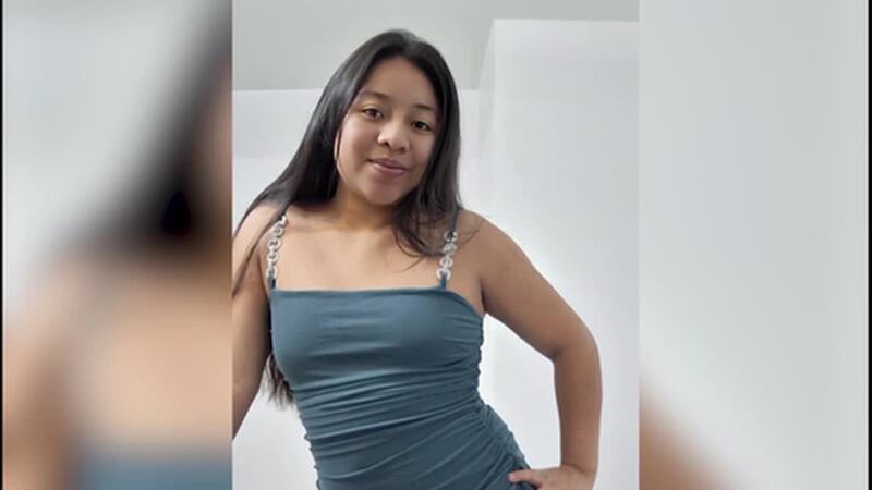 Policía encuentra a hispana sin vida en el apartamento de su pareja sentimental, quien, según...