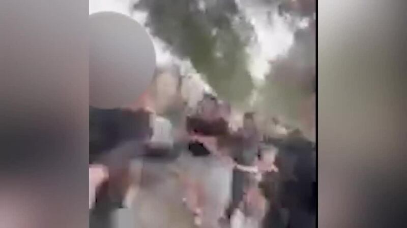 Nueve estudiantes de secundaria fueron arrestados tras su presunta participación en una...